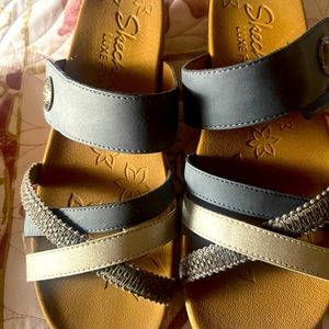 Sketchers sandals